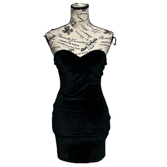 Urban Outfitters Diana Velvet HOCO Sweetheart Mini Dress Black Goth M Witch - Picture 3 of 11